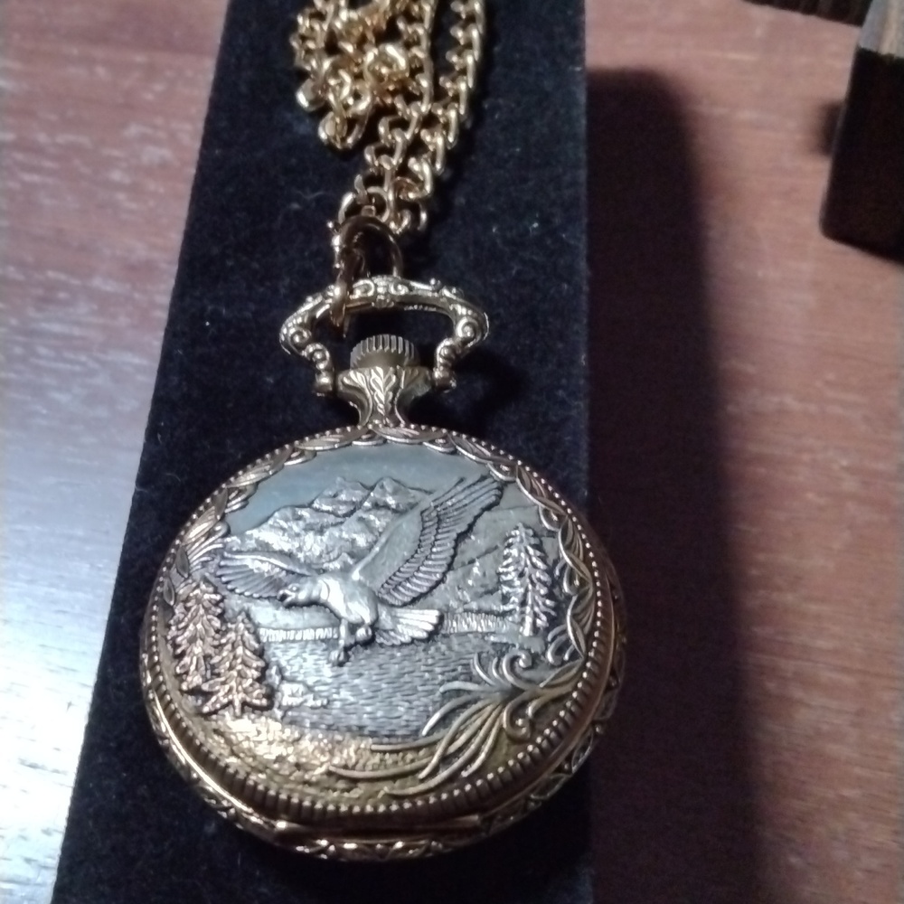 Majestron Quartz Men's Pocket Watch